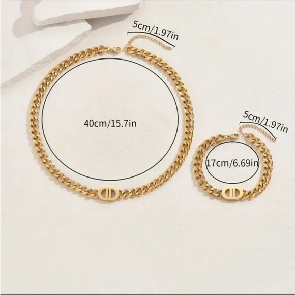 🎉Nrw Chic Gold Chain Necklace and Bracelet Set - Picture 4 of 6